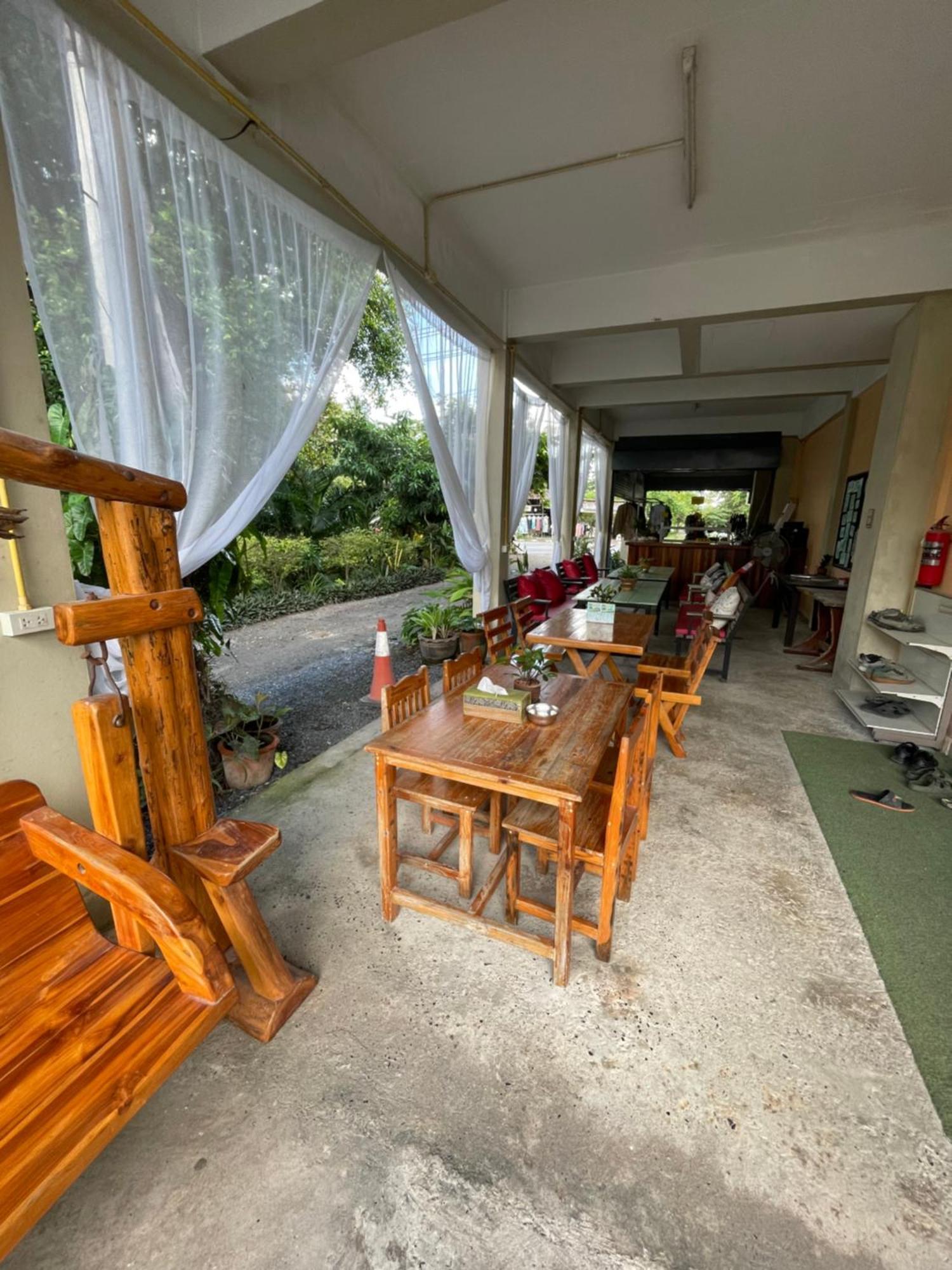 Phangan Guest House Тонгсала Екстериор снимка
